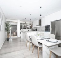 Luxury Villa Darlington - Vine - Stays Accommodation
