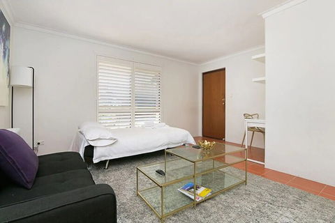 Safe & Secure 2 Bedroom Villa - Stayed 5