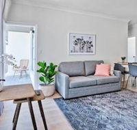 2 Bedroom Apt With Balcony  Air Con in Plympton - Stayed