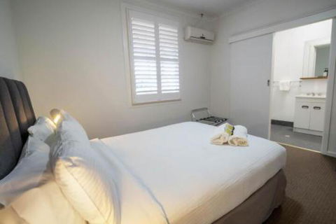 The Platypus Accommodation & Cafe - Stayed 7