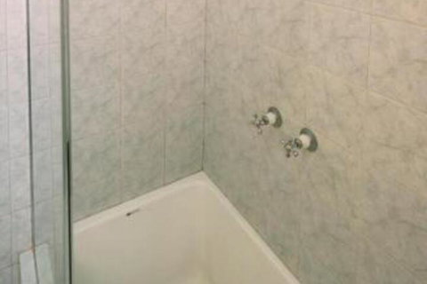 A Wave Away At Glenelg Cosy Unit Near The Beach - Stays Accommodation 4