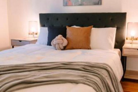 A Wave Away At Glenelg Cosy Unit Near The Beach - Stays Accommodation 7