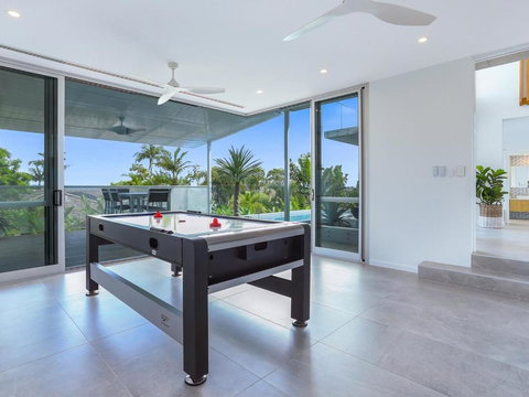 Magnificent Views On Arkana Noosa Heads - Stays Accommodation 6
