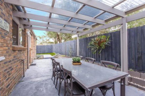 PERFECT On PYMBLE AVE - Stayed 6