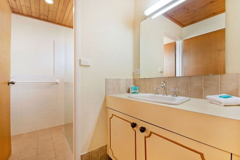 Elsewhere 3 - Stayed 2