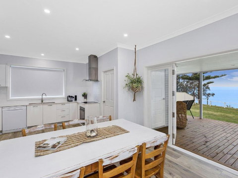 Toukley Waterfront Oasis - Stayed 5