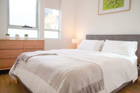 Trendy Modern 2BD Apartment Close To Beach & City - Stayed 2