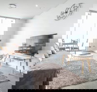 Home With Convenient Location Close to Traincbd - Stayed