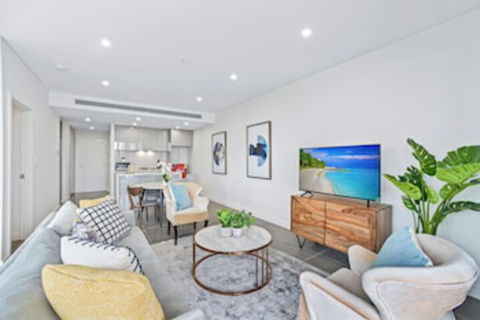 HomeHotel Extreme Luxury Apt Next To Mall & Train - Stayed 0