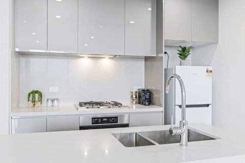 HomeHotel Extreme Luxury Apt Next To Mall & Train - Stayed 7