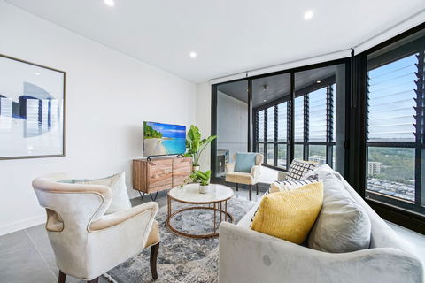 HomeHotel Extreme Luxury Apt Next To Mall & Train - Stayed 4