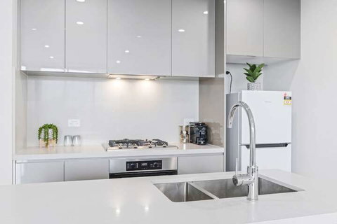 HomeHotel Luxury Apt With Shopping Mall Downstairs - Stayed 7