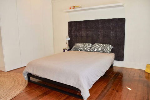 Art Deco Apt In Sunny Elwood Minutes To St. Kilda - Stayed 4