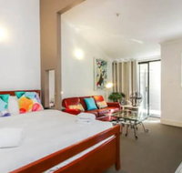 Comfortable Studio Near New Farm Park - Stays Accommodation