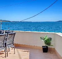 3 Bedroom Apartment Bayview Towers Unit 1 - Stayed