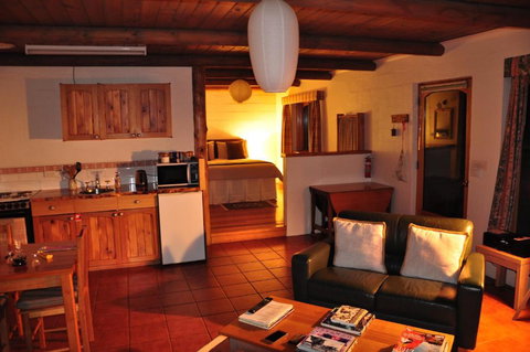 Herons Rise Vineyard Accommodation - Stayed 4