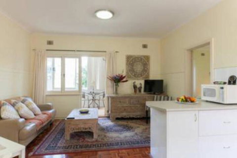 Broadway Apartments - Stays Accommodation 5