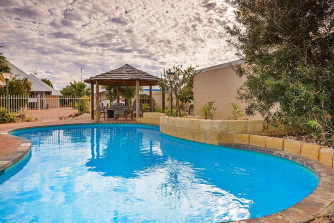 Osprey Holiday Village Unit 118 Excellent 3 Bedroom Holiday Villa With A Pool In The Complex - Stayed 3