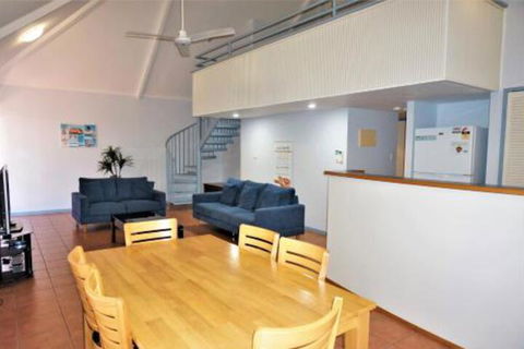 Osprey Holiday Village Unit 118 Excellent 3 Bedroom Holiday Villa With A Pool In The Complex - Stayed 0