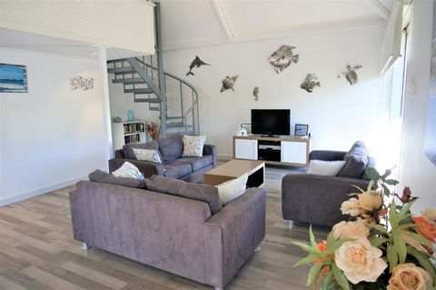 Osprey Holiday Village Unit 121 Fantastic 3 Bedroom Holiday Villa With A Pool In The Complex - Stayed 7