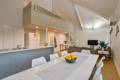 Osprey Holiday Village Unit 106 Trendy 3 Bedroom Holiday Villa With A Pool In The Complex - Stayed 5