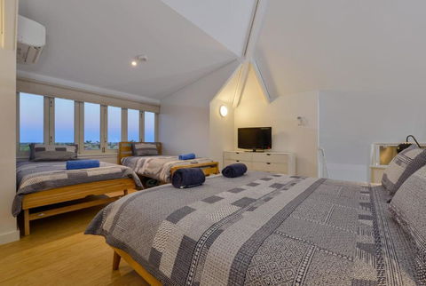 Osprey Holiday Village Unit 106 Trendy 3 Bedroom Holiday Villa With A Pool In The Complex - Stayed 4