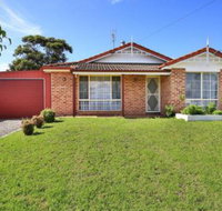 Kingfisher Pet Friendly 10 Mins to Hyams Beach - Stays Accommodation