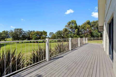 MERMAIDS On MARENGO Large Home With Wifi - Stays Accommodation 6