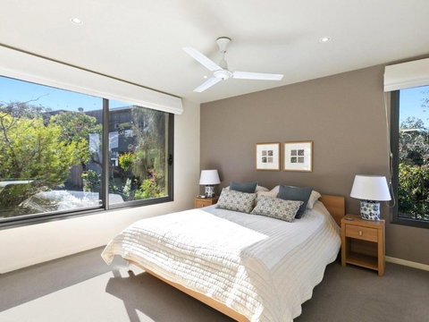 BELLE VUE ANGLESEA - Stays Accommodation 3