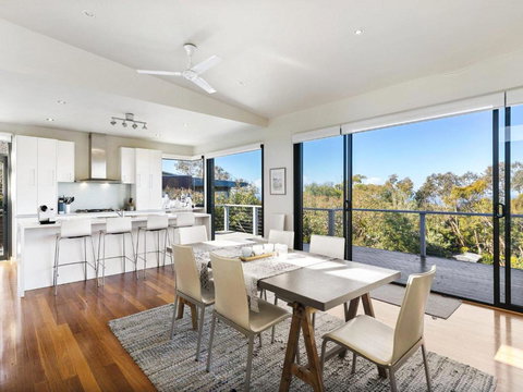 BELLE VUE ANGLESEA - Stays Accommodation 2