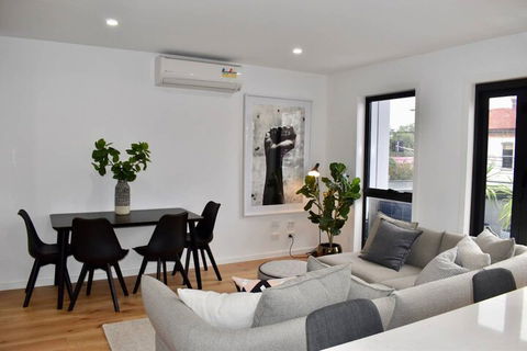 Brand New 2 Bed Apartment With Stunning City Views - Stayed 5
