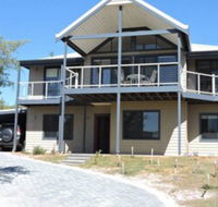 Jay's Beach House - Stayed