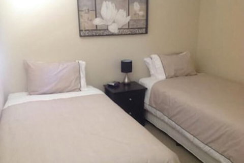 Breakaway Apartments - Stayed 2