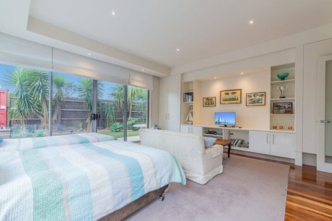 Charmandene On The Beach - Stays Accommodation 6