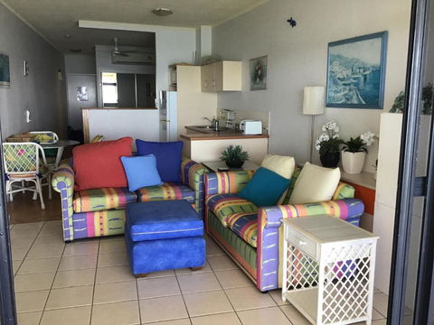 Absolute Beachfront With Million Dollar Views - Stayed 3