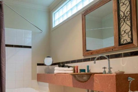 In The Valley - Stayed 4