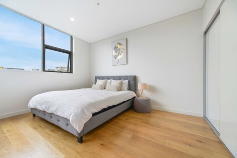 Modern Apartment Next To Largest Shopping Centre - Stayed 1