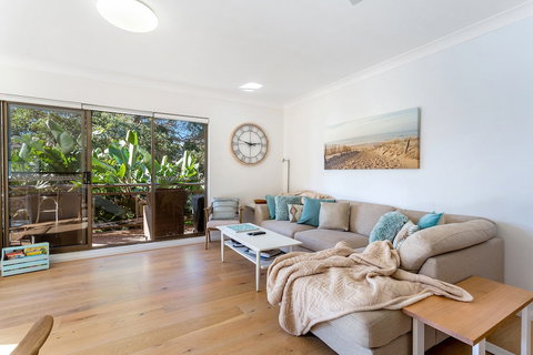 Victory Court Unit 1 / 3 7 Columbia Close - Stayed 0