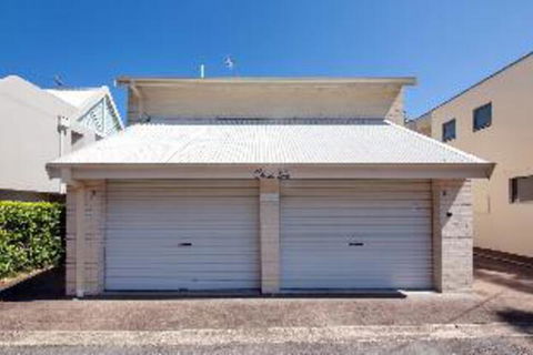 3 Bedroom House Classic View 2 / 49 Victoria Parade FREE WIFI - Stayed 1