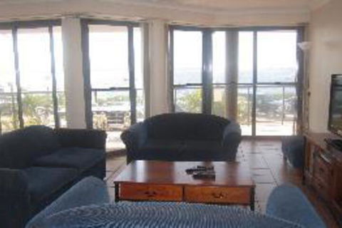 3 Bedroom House Shoal Bay Palm Beach - Stayed 2