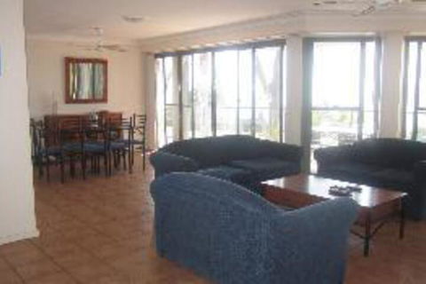 3 Bedroom House Shoal Bay Palm Beach - Stayed 1