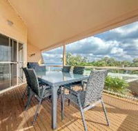 3 Bedroom Villa Moy at Nelson Bay 2 / 30 Thurlow Avenue FREE WIFI - Stayed