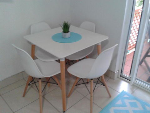 Apartment In Dolphin Heads Resort - Stayed 5