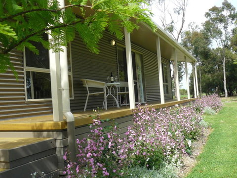 Camawald Coonawarra Cottage B & B - Stays Accommodation 2