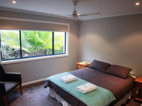 Absolutely Avoca 114a Avoca Drive Avoca Beach - Stays Accommodation 6