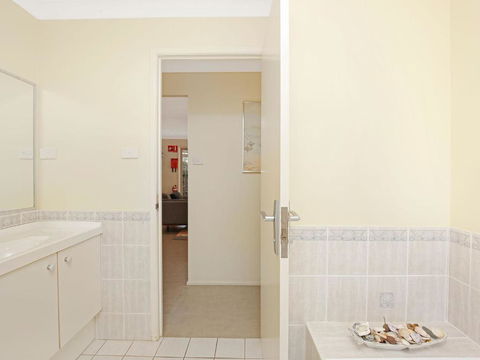 Pet Friendly Beach Home - Stayed 1