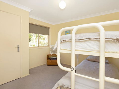 Pet Friendly Beach Home - Stayed 6