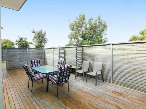 ONE LEVEL At BROADBEACH RESORT - Stayed 1