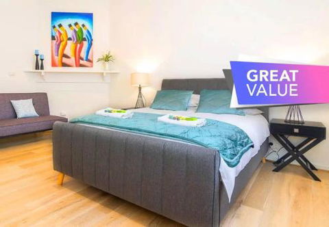 Minutes From The Beach Shops & Parks! Free Wifi Nespresso Netflix - Stayed 0