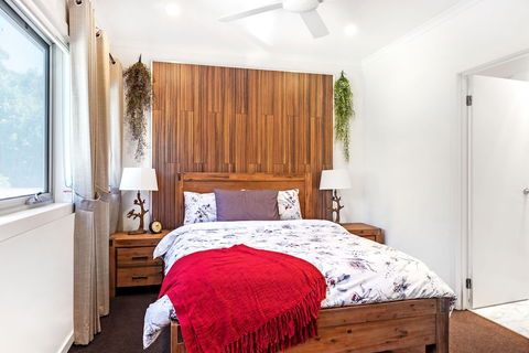 Woody Lifestyle One Bedroom Apartment - Stayed 6